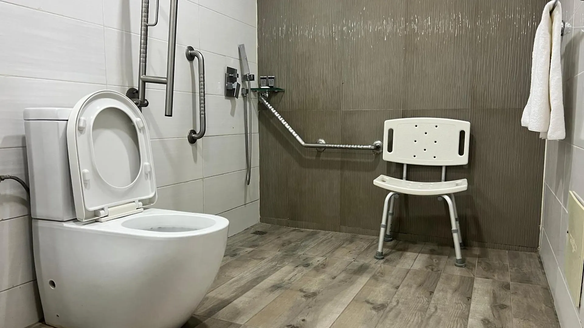 ****  Hotel Vdn By Good Rade Dakar Senegal